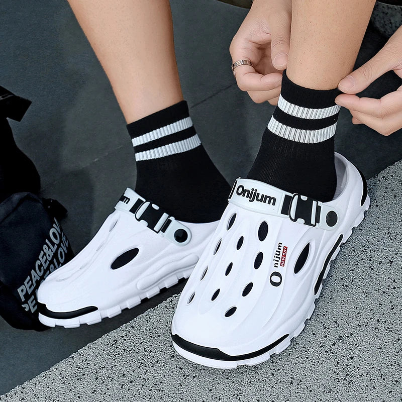 Summer Men's Beach Clogs EVA Soft Slippers Outdoor Sandals Fashion Slides For Men Casual Garden Shoes Male Women Beach Slippers